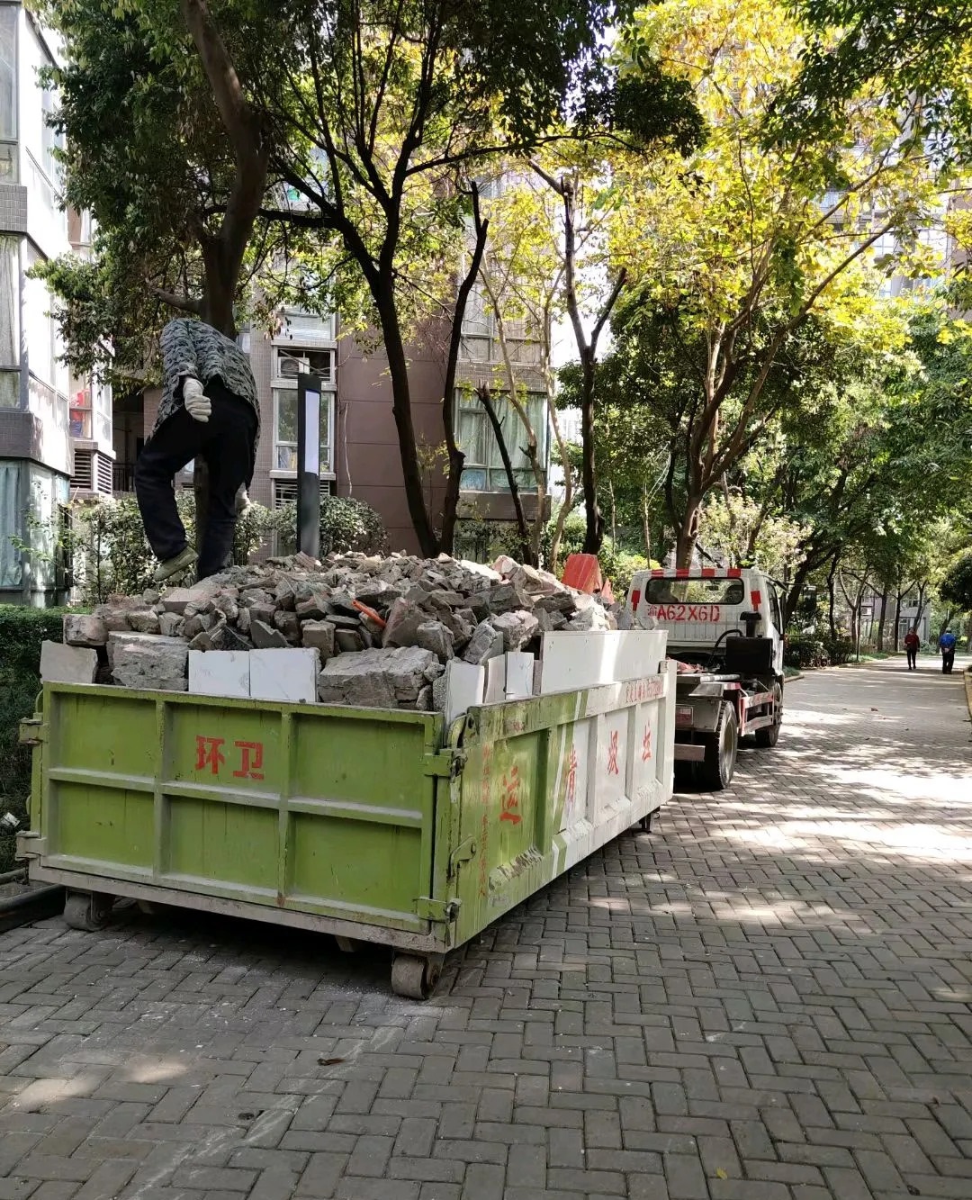 重庆澳缘环卫·拆除砸墙个人 专业拆除垃圾